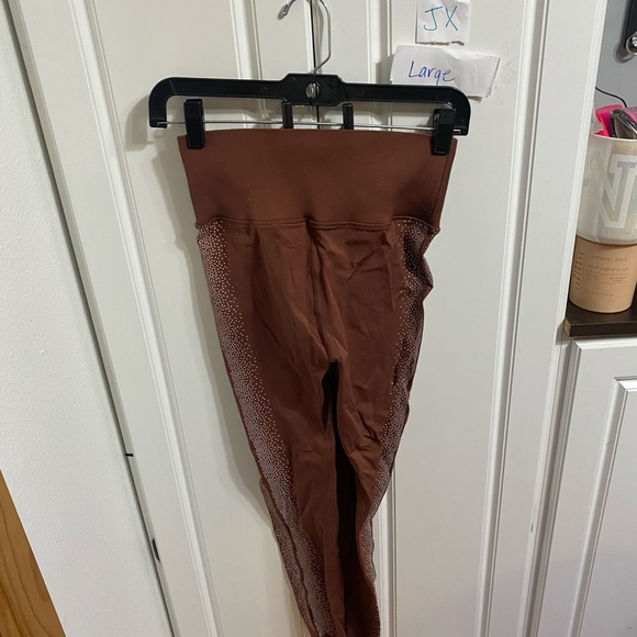 Fabletics large 2 piece set like new - Picture 7 of 8